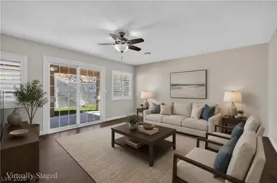 1049 Geranium Drive Living Room
