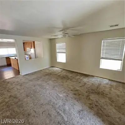 11882 Snow Bank Street Living Room