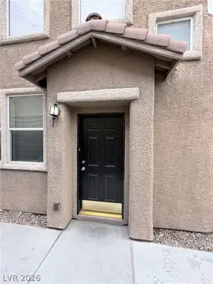 9118 Wine Cellar Avenue Entry