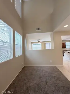 9118 Wine Cellar Avenue Dining Area