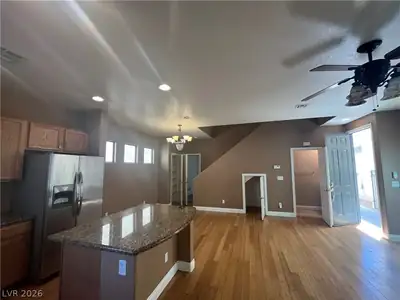 6547 GOLDFIELD Street Living Room