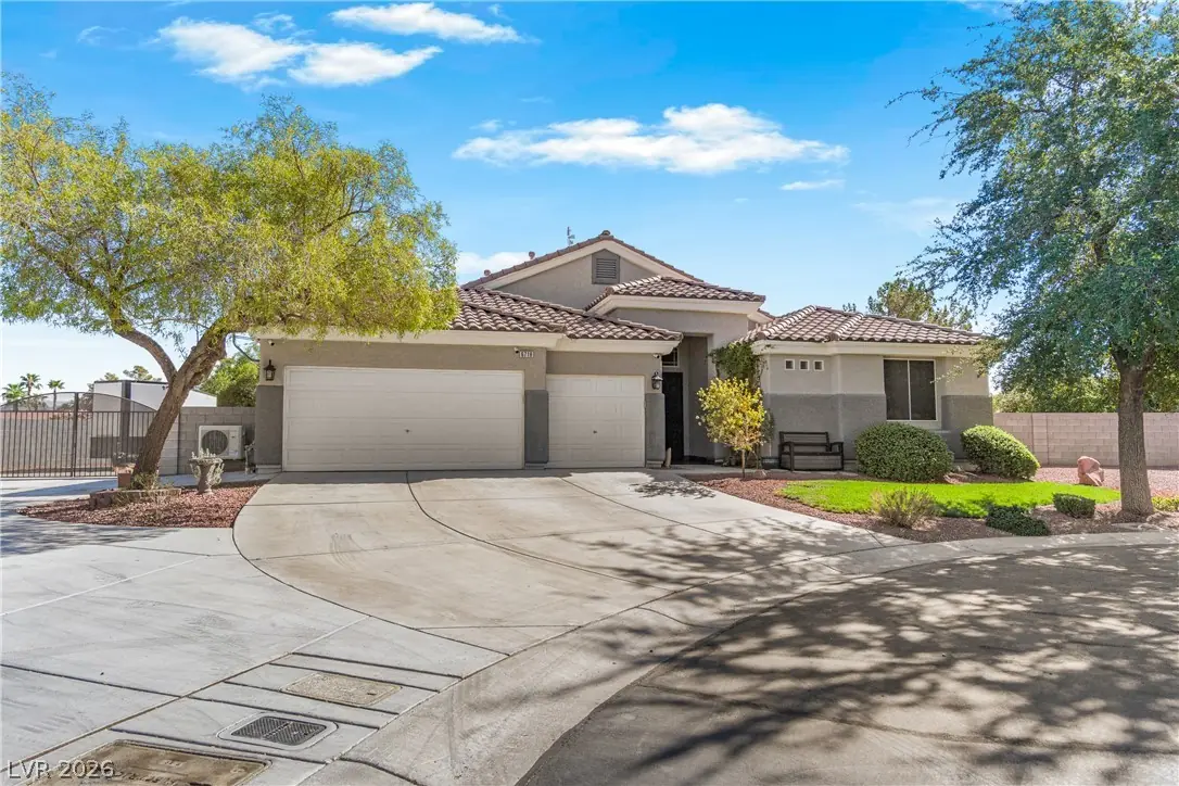 6718 Hawthorne Creek Court