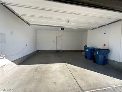 486 Granite Arch Street Garage