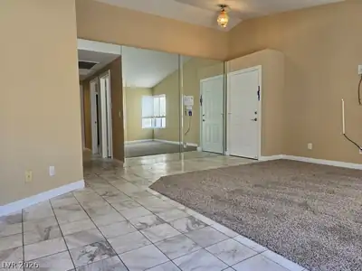 7217 SUN COVE Circle 0 Entrance Foyer