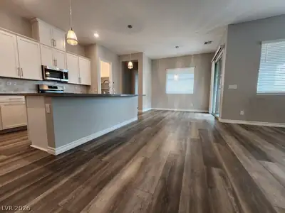 254 Tallis Hills Avenue Kitchen