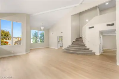 2104 Inverness Drive Living Room