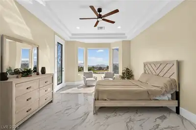 2108 Hot Oak Ridge Street Bedroom
