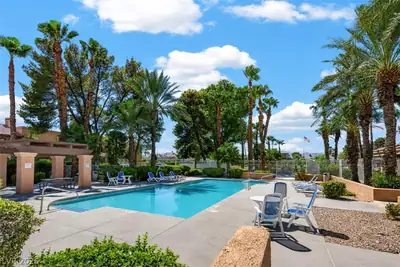 5170 South Jones Boulevard 108 Pool