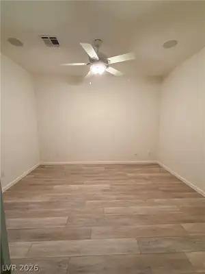 4208 Autumndale Avenue Bedroom