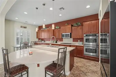7567 Pearl Crescent Drive Kitchen
