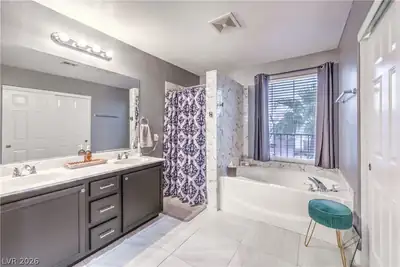 3018 New Journey Way Primary Bathroom