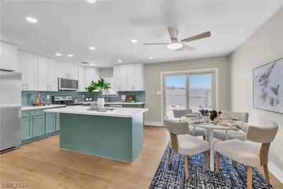 2800 Avalon Avenue Kitchen