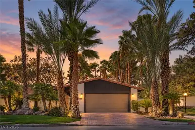 3325 Calle De Corrida Las Vegas, NV 89102