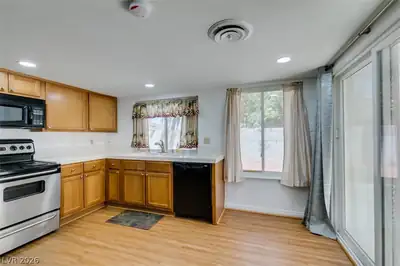 3422 Pecos Way Kitchen