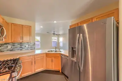 9340 Winfrey Avenue N/A Kitchen