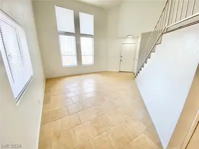 3804 Fitzpatrick Drive Entrance Foyer