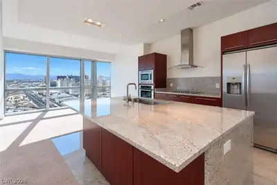 4471 Dean Martin Drive 4002 Las Vegas, NV 89103