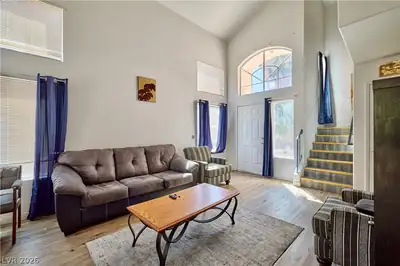 5906 Commodore Cove Drive Living Room