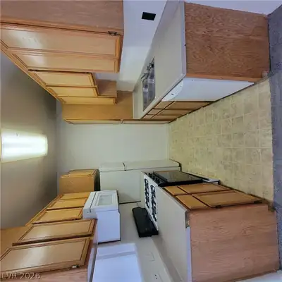 4730 East Craig Road 1110 
