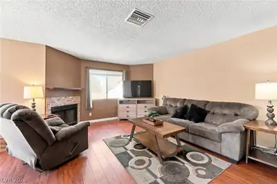 2200 Highpointe Drive 202 Living Room
