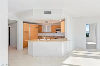 322 KAREN Avenue 808 Kitchen