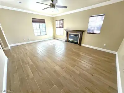 432 Winthrop Place Living Room