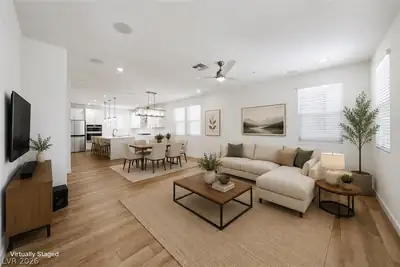 1437 Whistling Kite Street Great Room