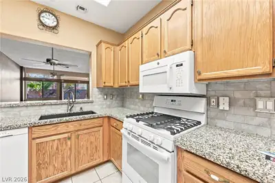 2230 Canyon Song Avenue Kitchen