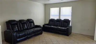 1452 Padbury Court 102 Living Room