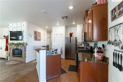 1189 Grove Park Street Kitchen