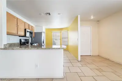769 Salt Flats Circle Kitchen