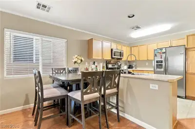 9104 Silk Threads Avenue Dining Area