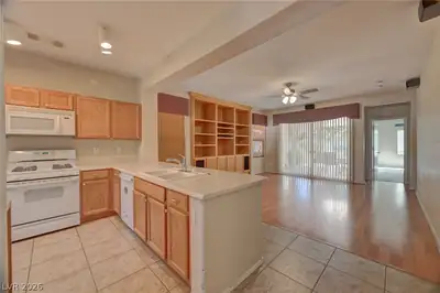 5131 Opal Crest Avenue Kitchen