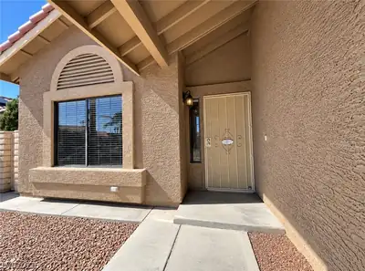 4779 Yorkfield Circle Entry