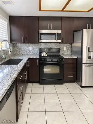 4779 Yorkfield Circle Kitchen