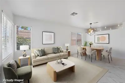 10669 Oak Crest Avenue Living Room