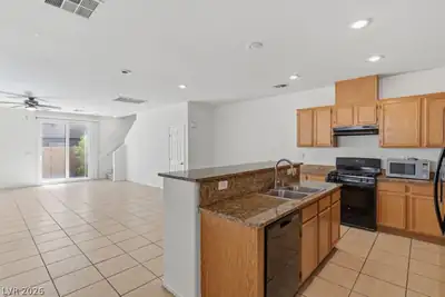6250 West Arby Avenue 162 Kitchen