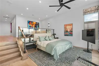 651 Overlook Rim Drive Bedroom