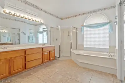 1833 Cherry Knolls Street Primary Bathroom