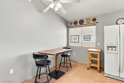 5293 Mineral Lake Drive Dining Area