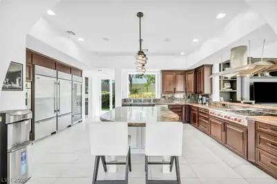 2313 Cedardale Place, Las Vegas, NV 89134 Kitchen