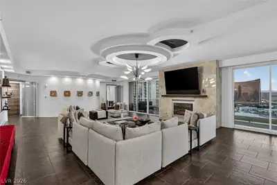 2747 Paradise Road PH 3101 