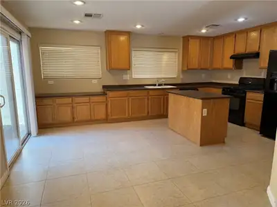 651 Shadwell Street Kitchen