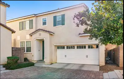 8403 Lower Trailhead Avenue Las Vegas, NV 89113