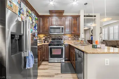 8403 Lower Trailhead Avenue Kitchen