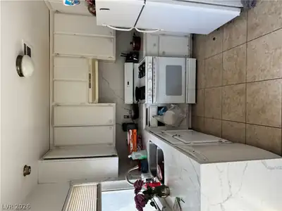 4008 Edgeford Place Kitchen