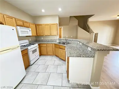 6544 Strolling Plains Lane 102 Kitchen