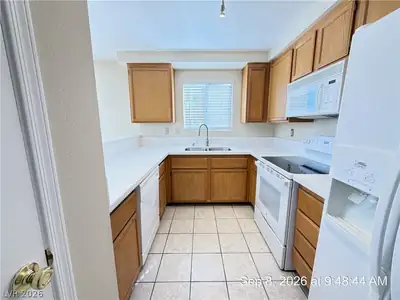 6875 Tamarus Street 201 Kitchen