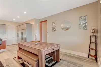 5241 Brayden Court Dining Area