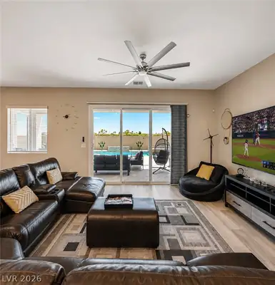 5241 Brayden Court Living Room